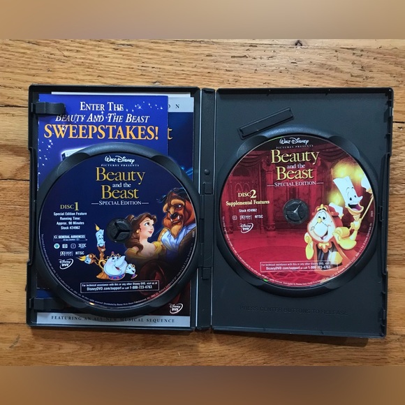 Beauty and the Beast Platinum Edition DVD - Picture 3 of 4
